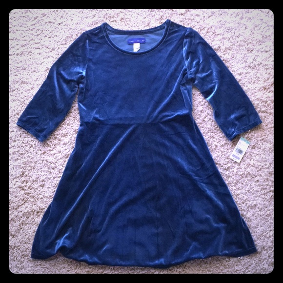 Simply Styled Other - NWT Girls velvet dress Simply Styled Other - NWT Girls velvet dress